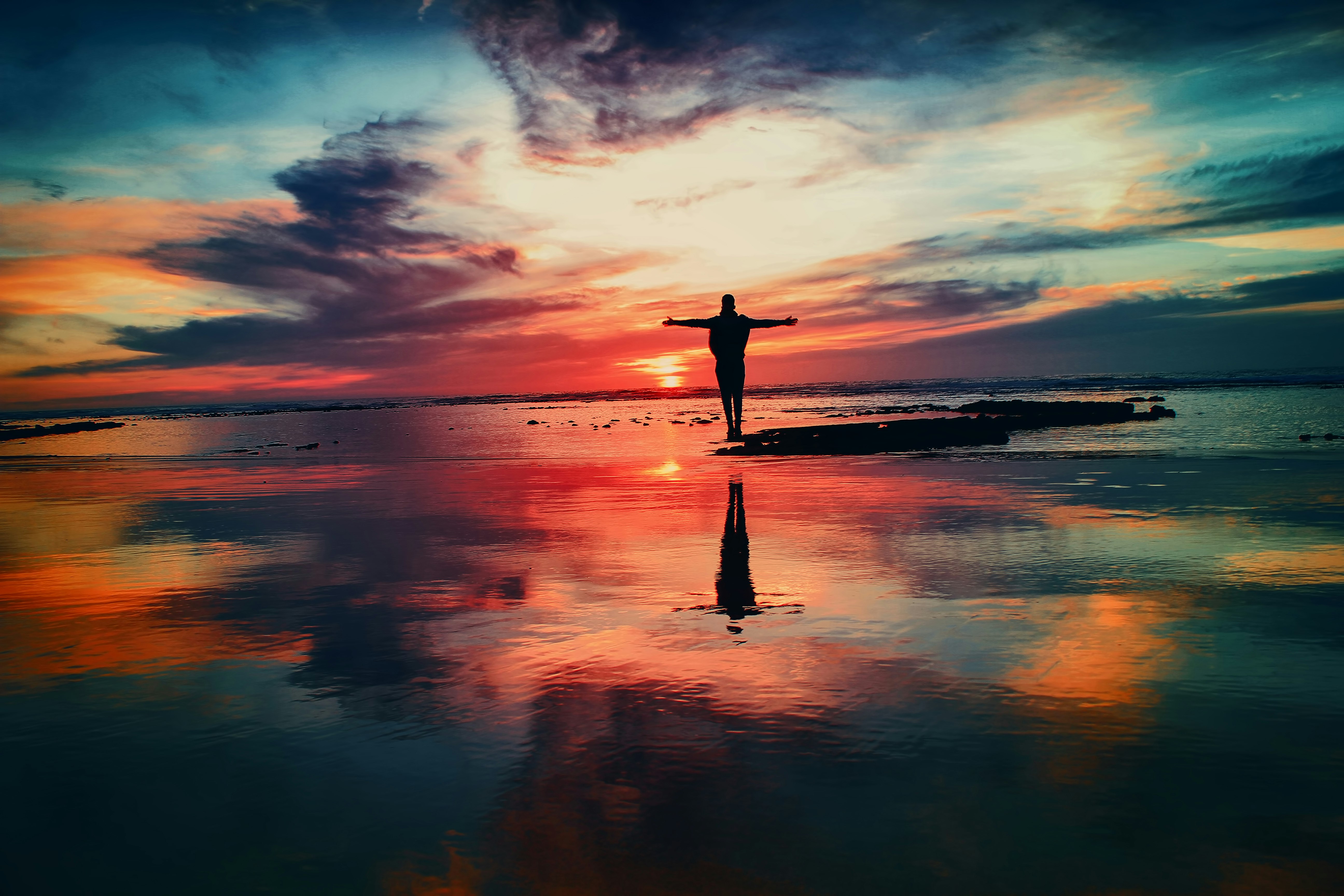 Sunrise hands holding hope - Hopen.app